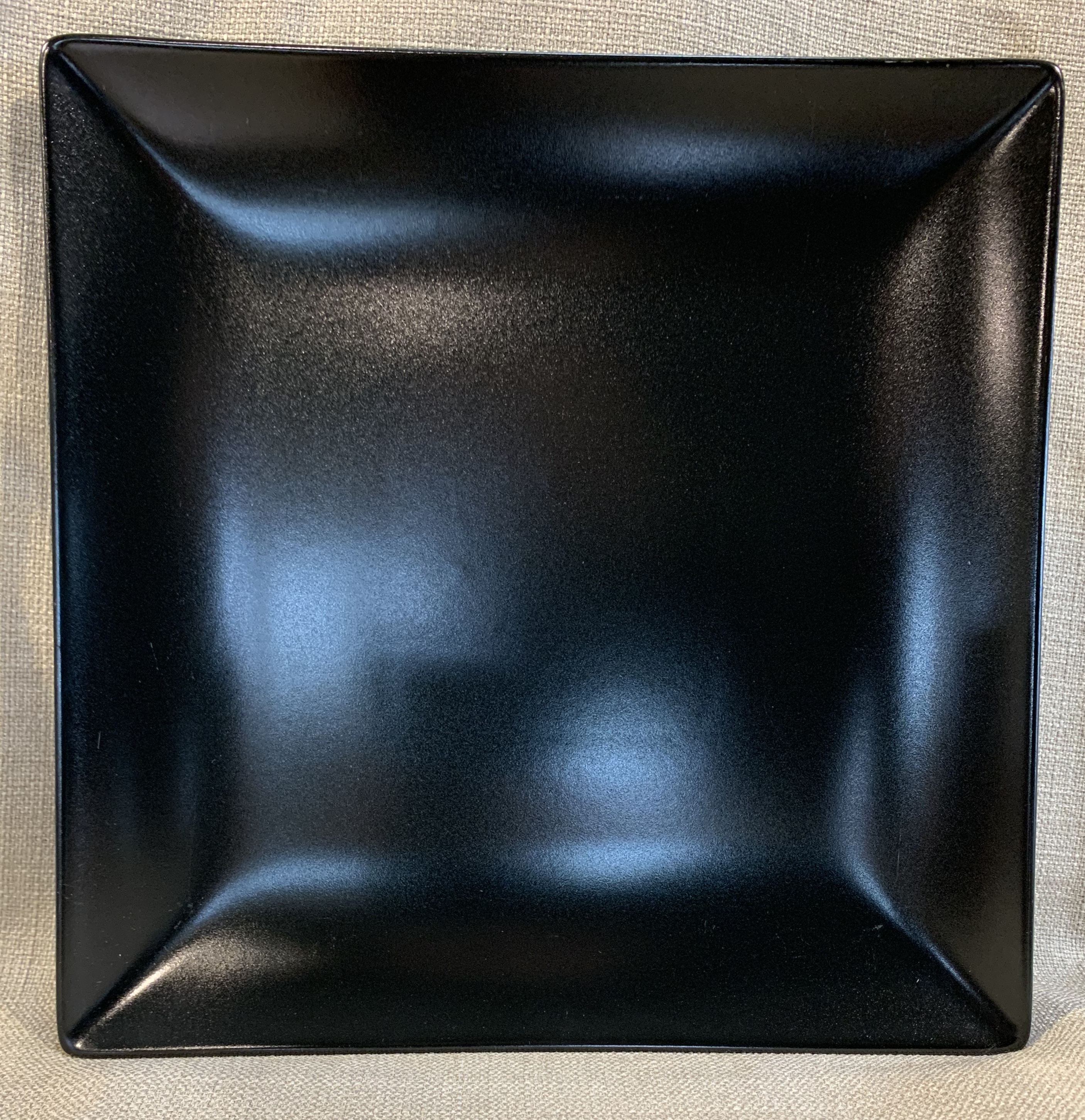 Assiette carré noire Kuro 26x26cm